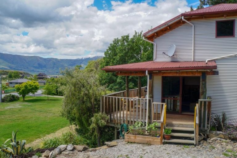 Photo of property in 42 Main Road, Luggate, Cromwell, 9383