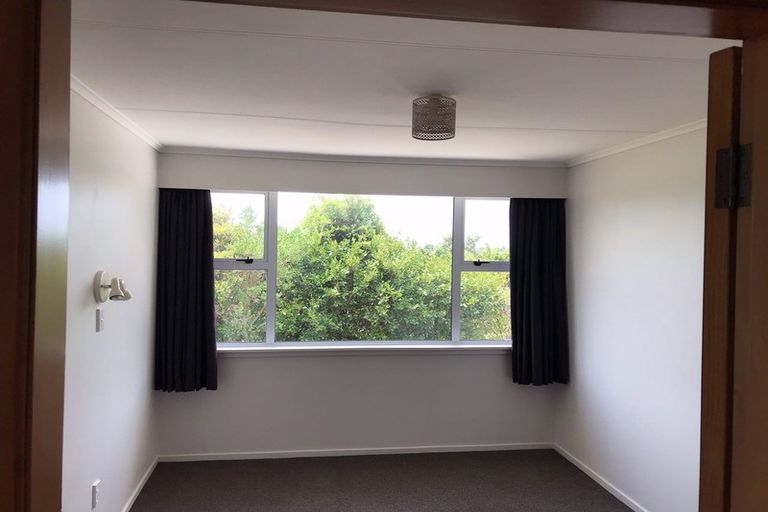 Photo of property in 7b Penrith Street, Westown, New Plymouth, 4310