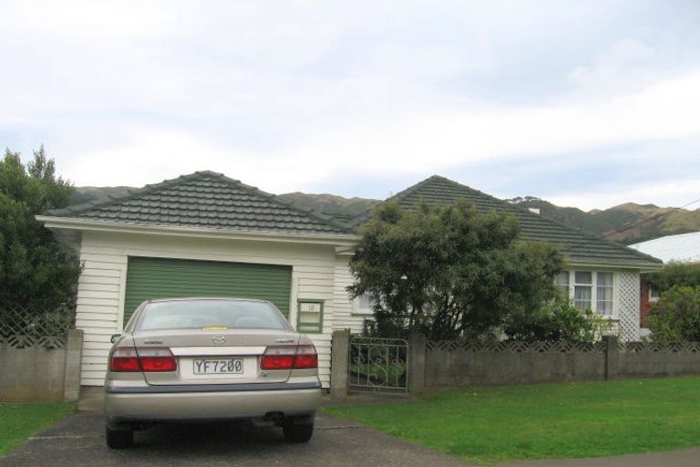 Photo of property in 13 Handyside Street, Tawa, Wellington, 5028