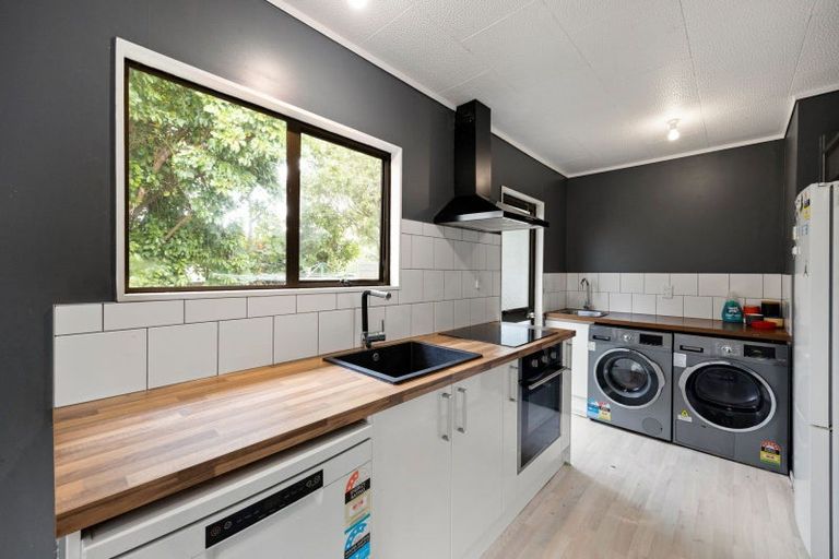 Photo of property in 62 Garland Drive, St Andrews, Hamilton, 3200