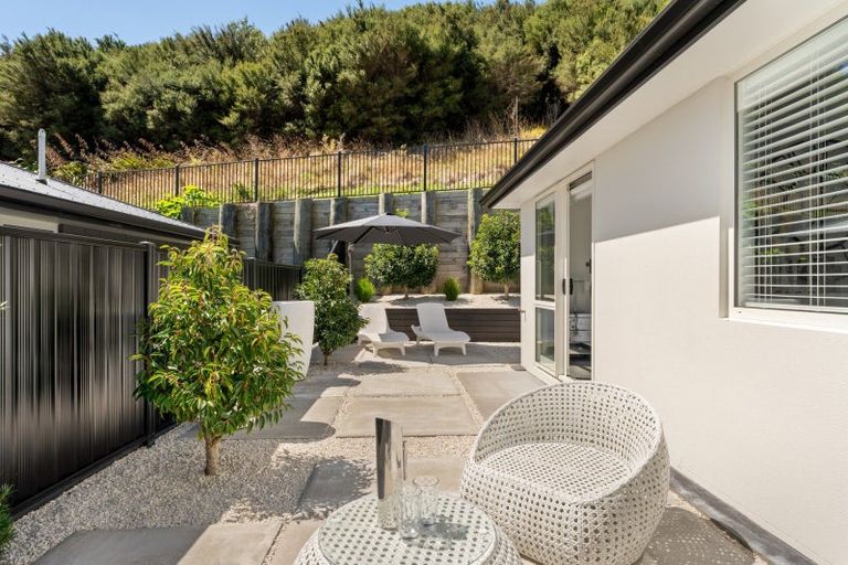 Photo of property in 301 Lakes Boulevard, Pyes Pa, Tauranga, 3112