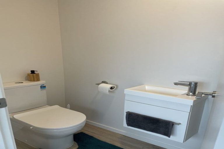 Photo of property in 1/130 Olliviers Road, Phillipstown, Christchurch, 8011