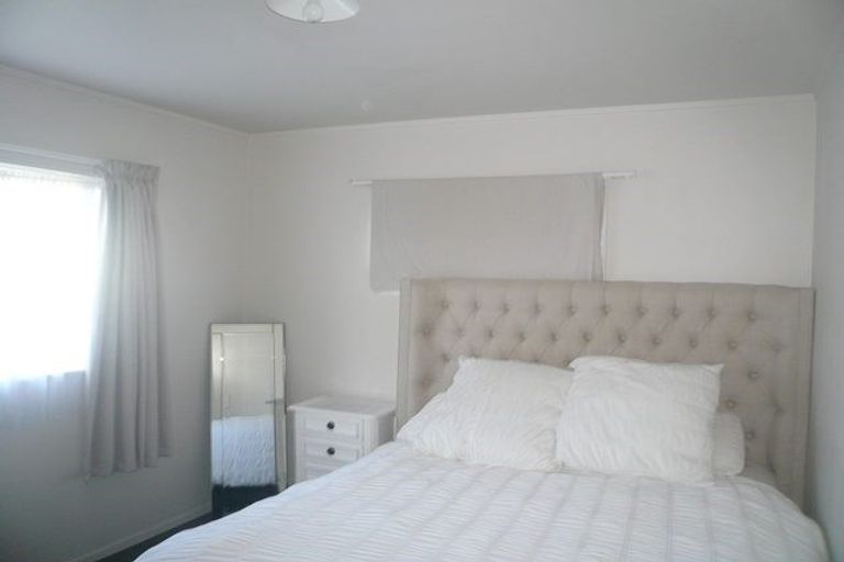 Photo of property in 5/103 Hutchinson Avenue, New Lynn, Auckland, 0600