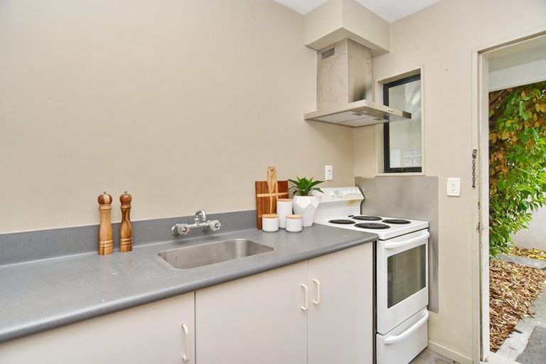 Photo of property in 2/318 Hereford Street, Christchurch Central, Christchurch, 8011