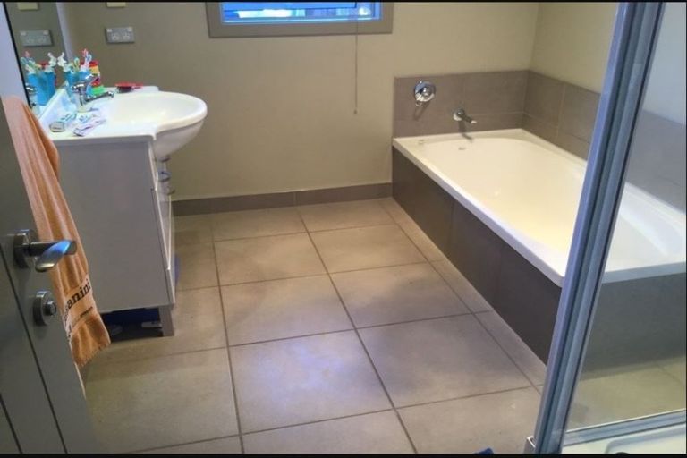 Photo of property in 26 Lochnagar Drive, Lake Hayes, Queenstown, 9304