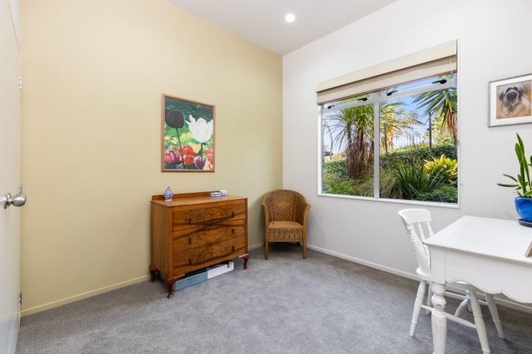 Photo of property in 84a Scott Road, Stanmore Bay, Whangaparaoa, 0932