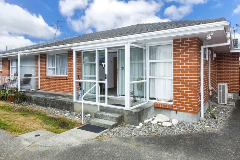Photo of property in 2/528 Fergusson Drive, Trentham, Upper Hutt, 5018