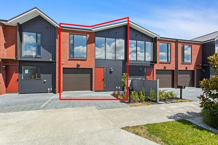 Photo of property in 30 Roundel Crescent, Whenuapai, Auckland, 0618