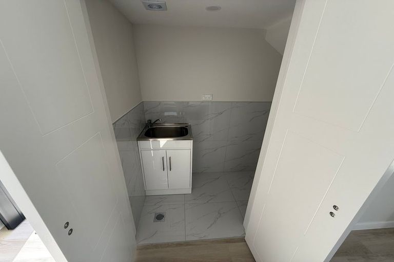 Photo of property in 1/41 Marriott Road, Pakuranga, Auckland, 2010