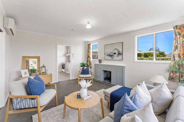 Photo of property in 31 Moana Road, Paraparaumu, 5032