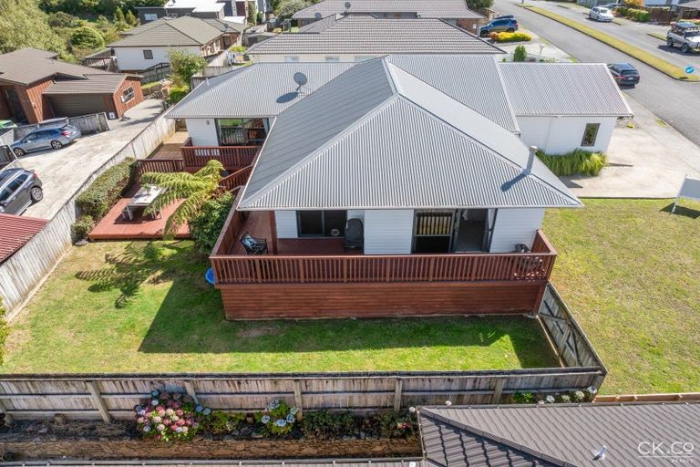 Photo of property in 102 Kirton Drive, Riverstone Terraces, Upper Hutt, 5018