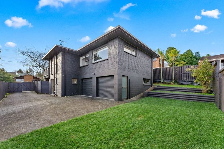 Photo of property in 1/10 Harley Road, Hauraki, Auckland, 0622