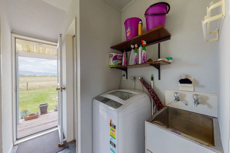 Photo of property in 40 Old Ferry Road, Orongo, Thames, 3574