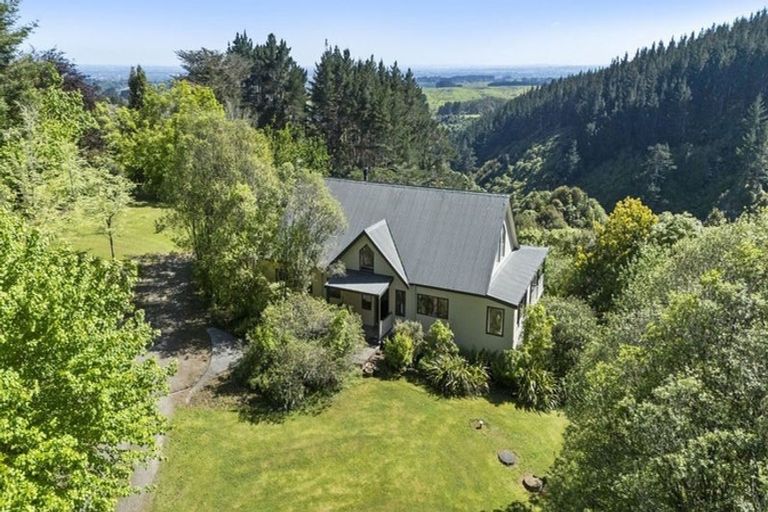 Photo of property in 562 Turitea Road, Turitea, Palmerston North, 4472