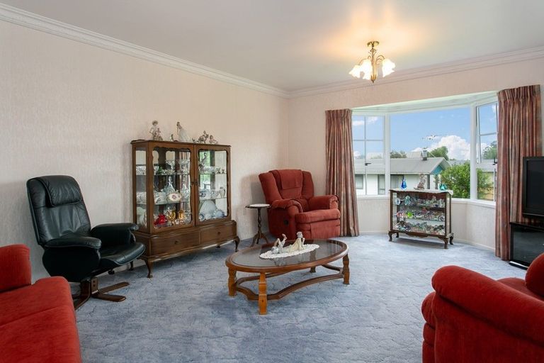 Photo of property in 31 Sheridan Crescent, Leamington, Cambridge, 3432