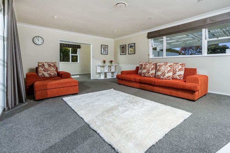 Photo of property in 1/17 Infidel Place, Torbay, Auckland, 0630