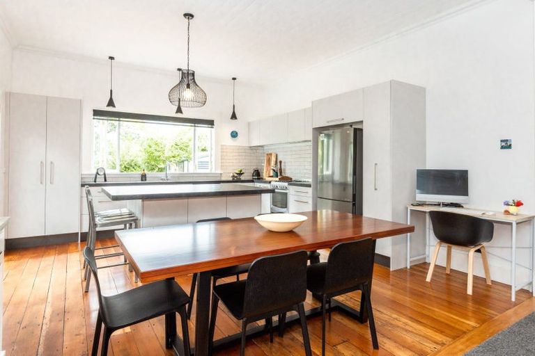 Photo of property in 207 Allerton Street, Saint Leonards, Hastings, 4120