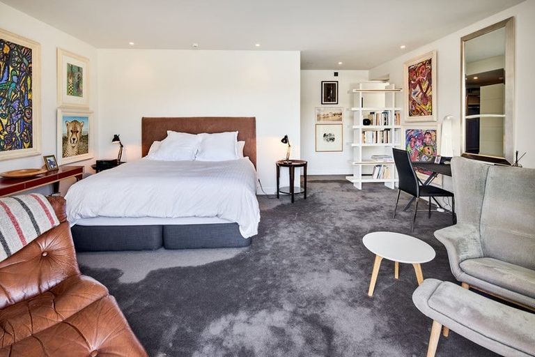 Photo of property in Clyde Quay Wharf, 2b/6 Clyde Quay Wharf, Te Aro, Wellington, 6011