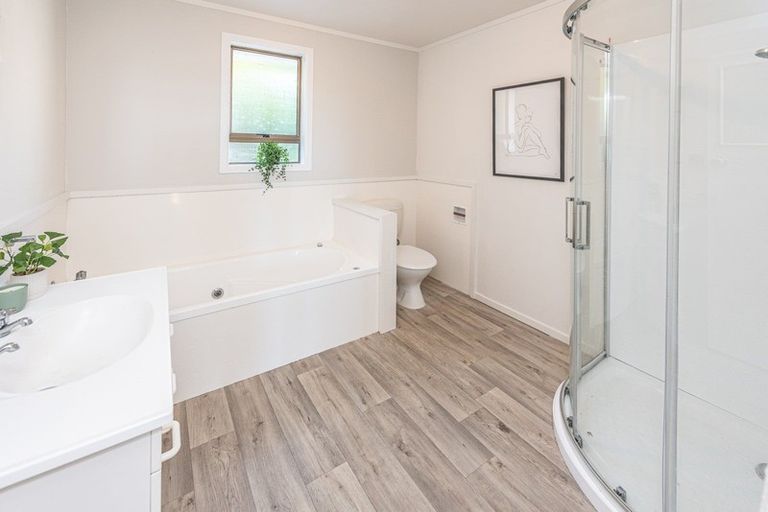 Photo of property in 74c Cornfoot Street, Castlecliff, Whanganui, 4501