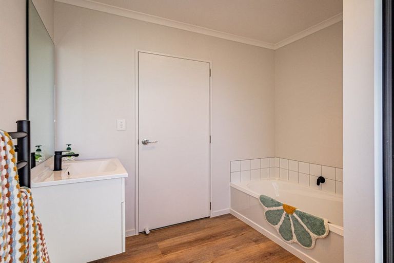 Photo of property in 93 Ranolf Street, Glenholme, Rotorua, 3010