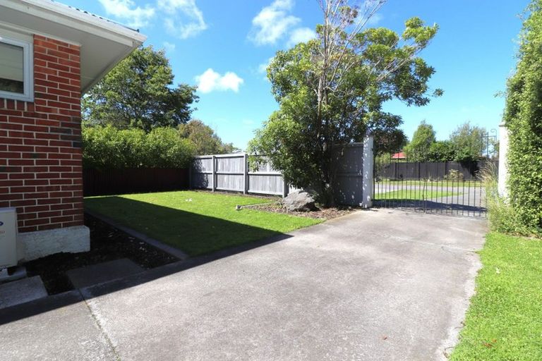 Photo of property in 38 Barnes Road, Redwood, Christchurch, 8051
