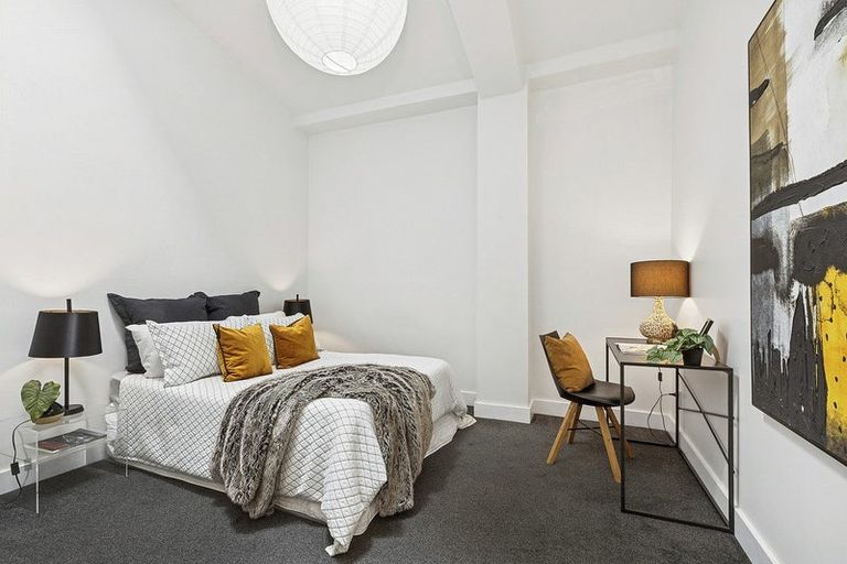 Photo of property in 1/5 Hopper Street, Mount Cook, Wellington, 6011