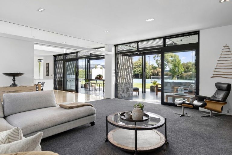 Photo of property in 18 Quarters Place, Halswell, Christchurch, 8025