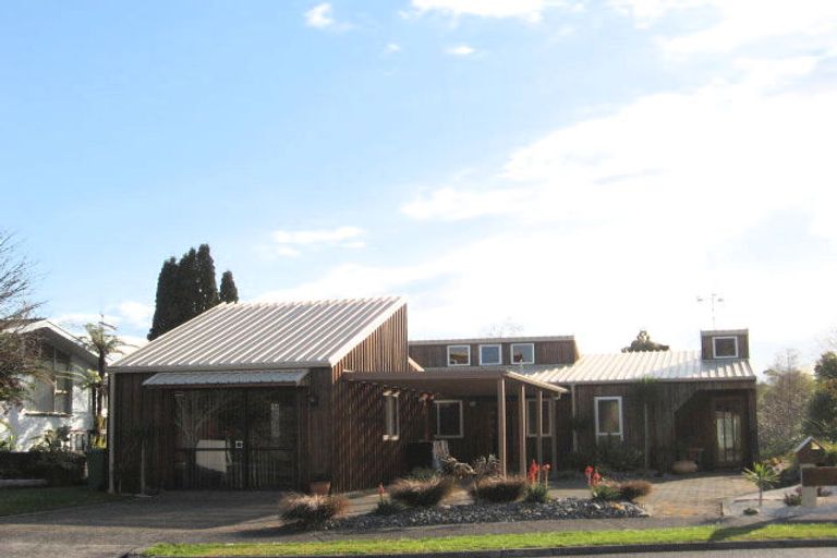 Photo of property in 12 Waikare Place, Welcome Bay, Tauranga, 3112