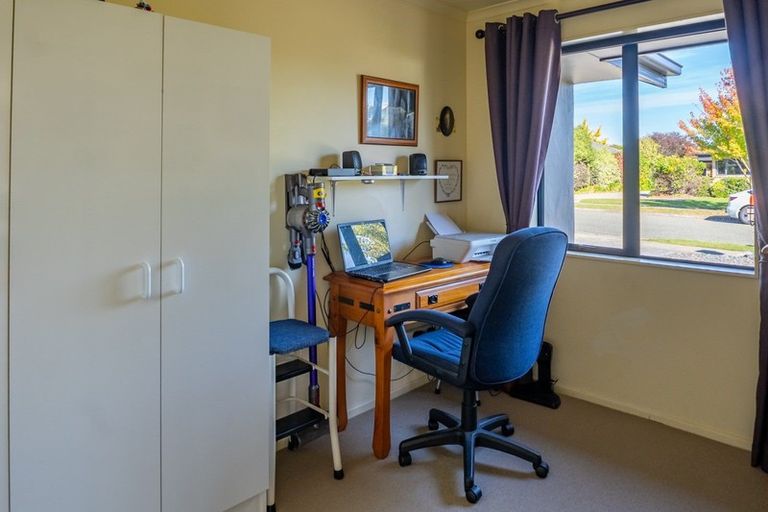 Photo of property in 24 Hollybush Drive, Brightwater, 7022