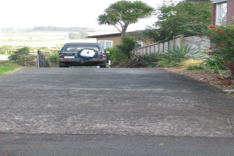 Photo of property in 27 Miramar Place, Pakuranga, Auckland, 2010