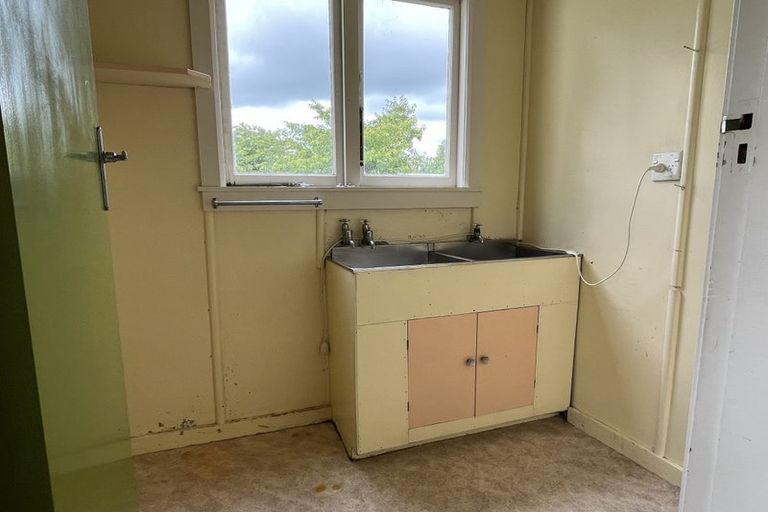 Photo of property in 9 Graham Place, West End, Palmerston North, 4410