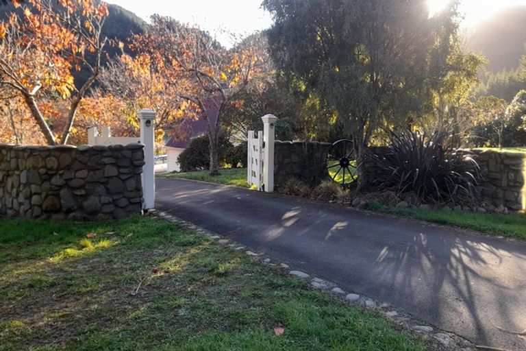 Photo of property in Duck Inn, 1937 Akatarawa Road, Akatarawa Valley, Upper Hutt, 5372