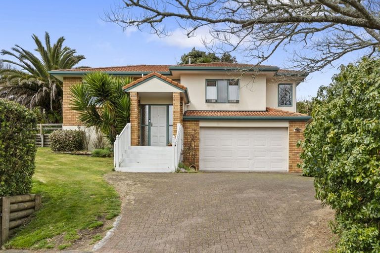 Photo of property in 30 Capricorn Place, Kawaha Point, Rotorua, 3010