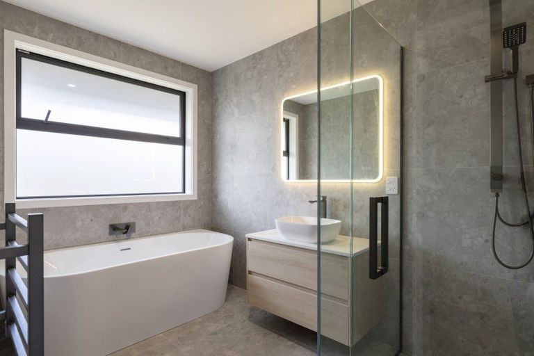 Photo of property in 71 Harakeke Drive, Wharewaka, Taupo, 3330