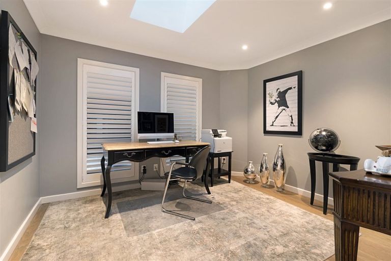 Photo of property in 37 Paremoremo Road, Lucas Heights, Auckland, 0632