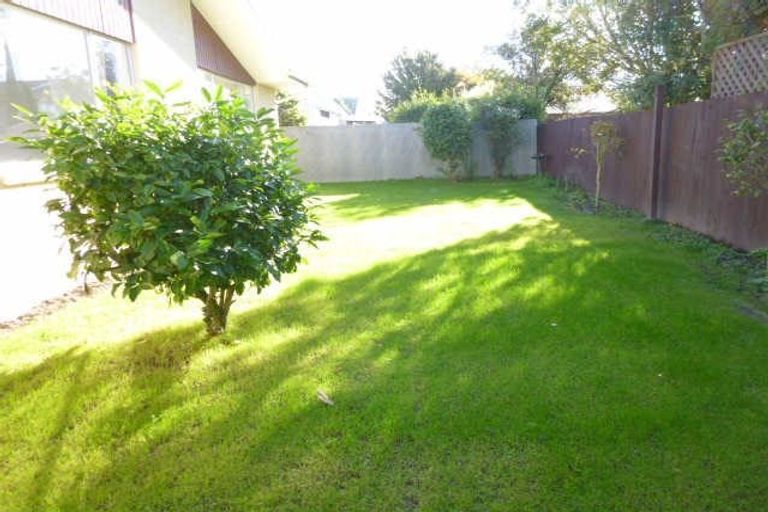 Photo of property in 1/12 Molesworth Place, Somerfield, Christchurch, 8024