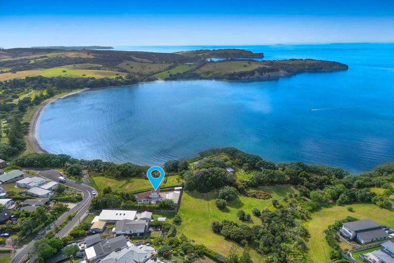 Photo of property in 91 Shakespear Road, Army Bay, Whangaparaoa, 0930