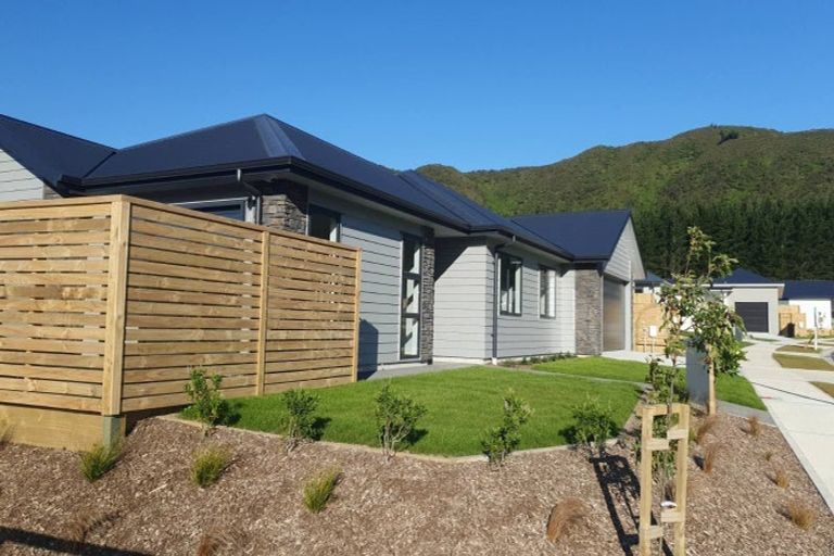 Photo of property in 1 Te Ara O Roimata, Wainuiomata, Lower Hutt, 5014