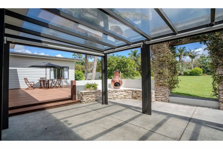 Photo of property in 11 Cochrane Drive, Kerikeri, 0230