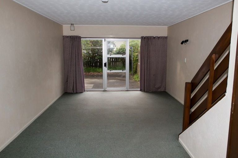 Photo of property in 3/31 Mana Avenue, Titahi Bay, Porirua, 5022