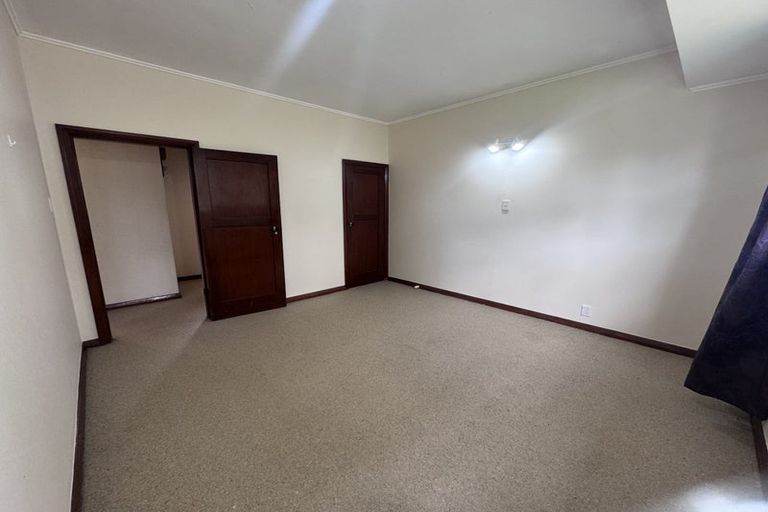 Photo of property in 2 Anderson Street, Hokowhitu, Palmerston North, 4410