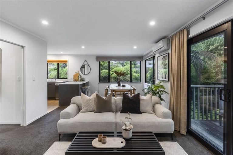 Photo of property in 129b Rangatira Road, Beach Haven, Auckland, 0626