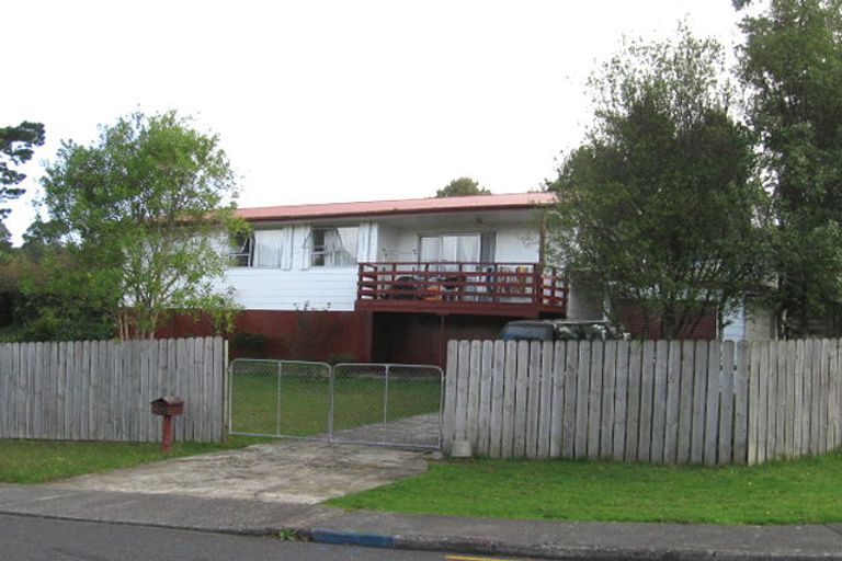 Photo of property in 32 Bellringer Road, Massey, Auckland, 0614