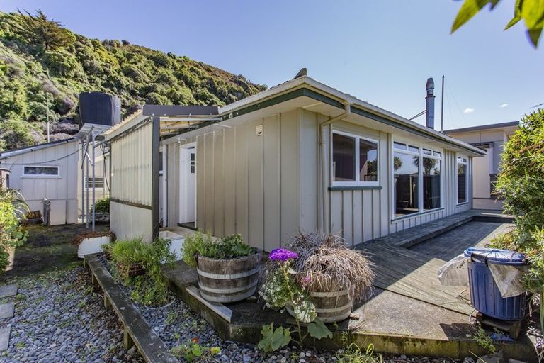 Photo of property in 25 Moody Street, Gore Bay, Cheviot, 7383