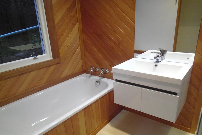 Photo of property in 6 Rata Street, Ravensbourne, Dunedin, 9022