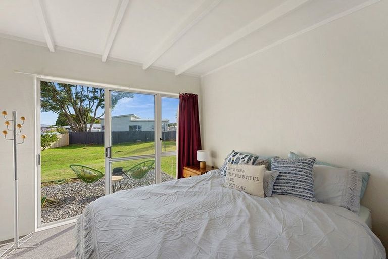 Photo of property in 47 Arawhata Road, Paraparaumu, 5032