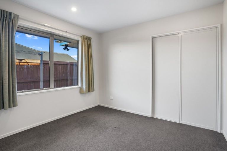 Photo of property in 12 Wattle Lane, Rangiora, 7400