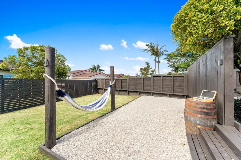 Photo of property in 114 Bramley Drive, Farm Cove, Auckland, 2012