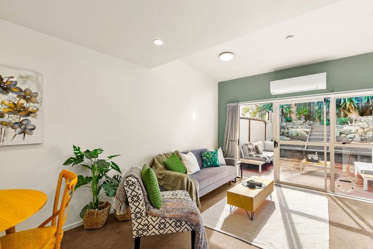 Photo of property in 1/206 Manuka Road, Bayview, Auckland, 0629