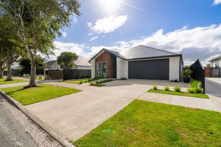 Photo of property in 7 Joseph Street, Waverley, Invercargill, 9810